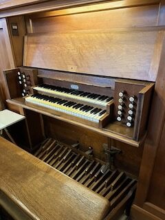 The organ console